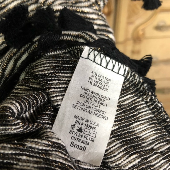 ¡¡¡☘️3/$20!!! PPLAClothing Tassel Shirt - Picture 4 of 5